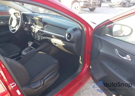 2021 Kia Forte Lxs из США, поврежденный, VIN 3KPF24AD6ME312978